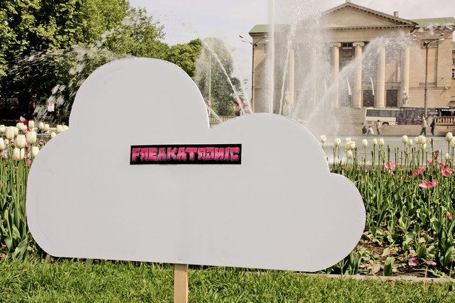 Freakatronic Sticker / Poznan / Foto: Juna Photodesign 